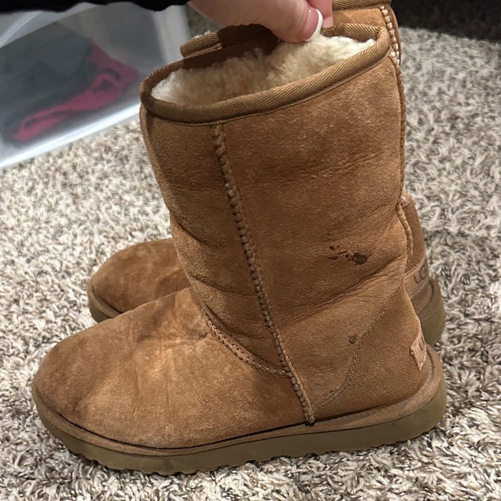 UGG Mini 2 - Picture 3 of 4